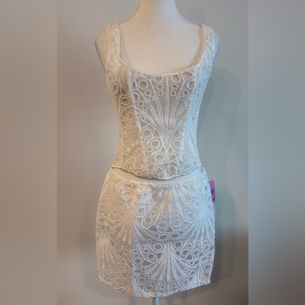 PrettyLittleThing White Lace Skirt Set